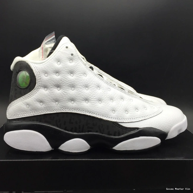 888164-112 white SNGL AIR JORDAN RETRO 13 RESPECT